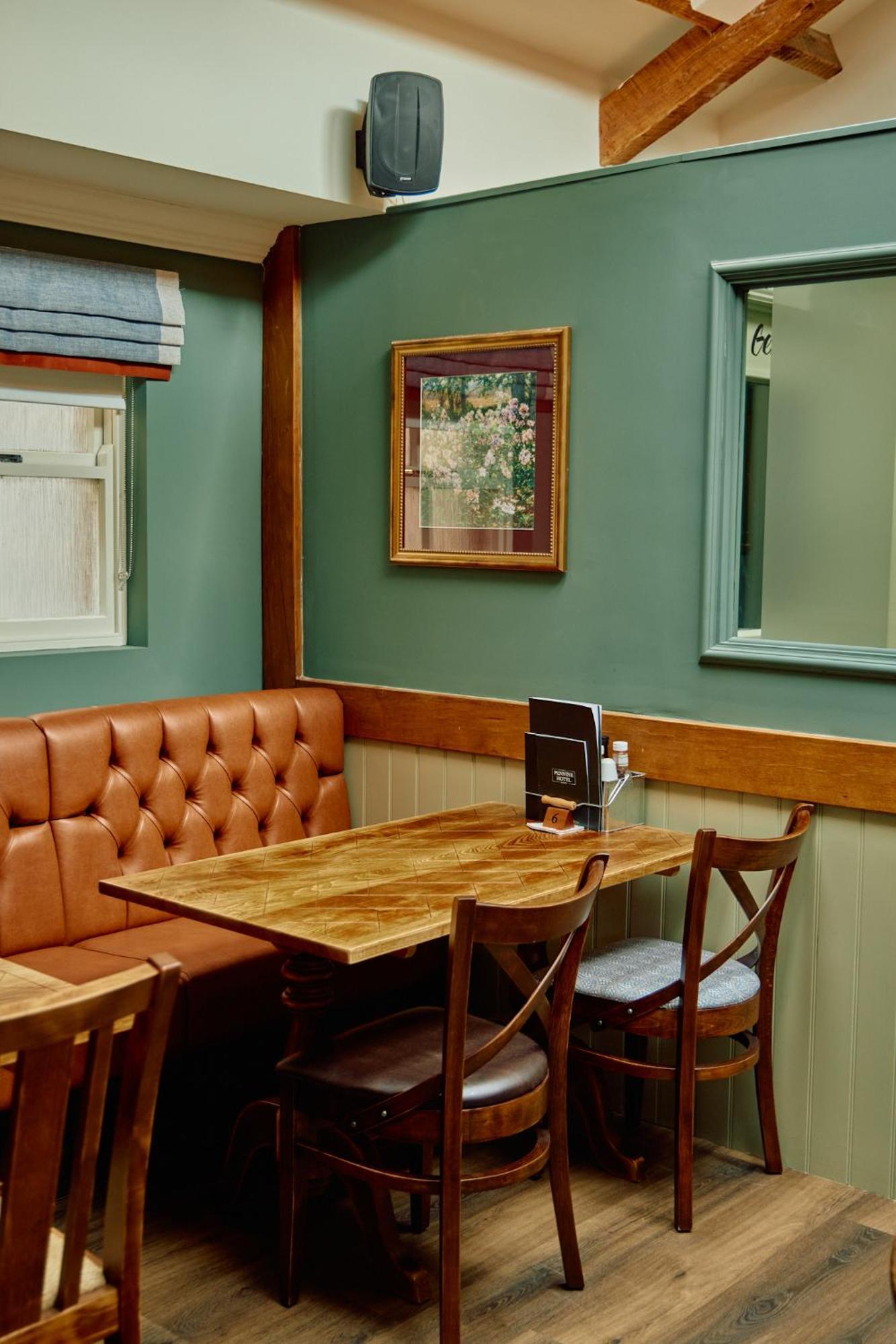 The Pennine Inn 커크비 스티븐 외부 사진